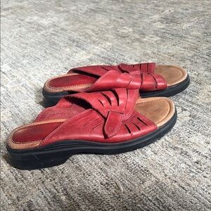 Ariat Women’s size 8 Red Leather slide on Sandals - low platform